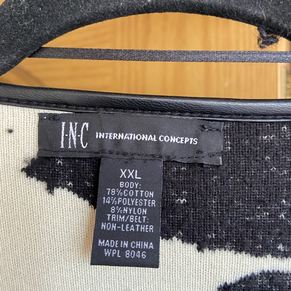 INC wrap with floral Black inlay - Picture 2 of 3